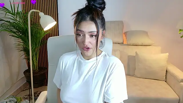 victoria___moon's cam snapshot