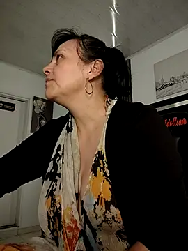 Natasha_miilf's cam snapshot