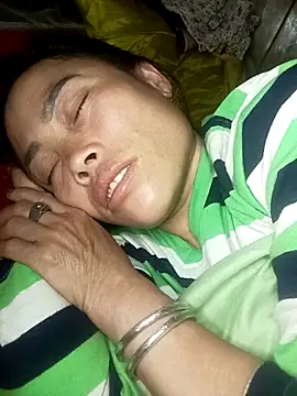 CoMay003's cam snapshot