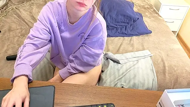 WhiteWingsDoll's cam snapshot