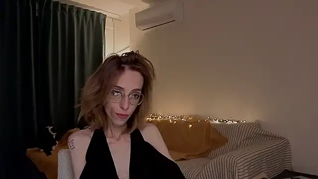 amber_quell_here's cam snapshot