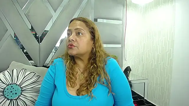 MonzerratBoyer's cam snapshot