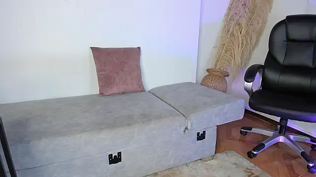 Amelie_Wine's cam snapshot