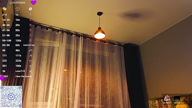 TinyMollys's cam snapshot