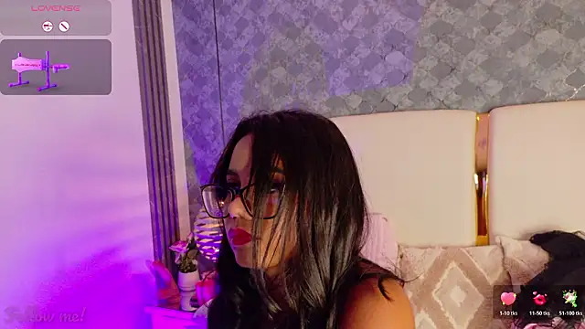 SenniaBella live sex cam