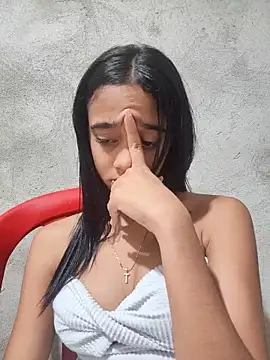 Zoe_Sweett18 live sex cam