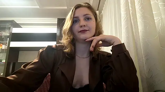 MysticSteph's cam snapshot