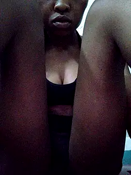 Sweethoneypot25's cam snapshot