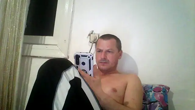 Ivan9iutt's cam snapshot