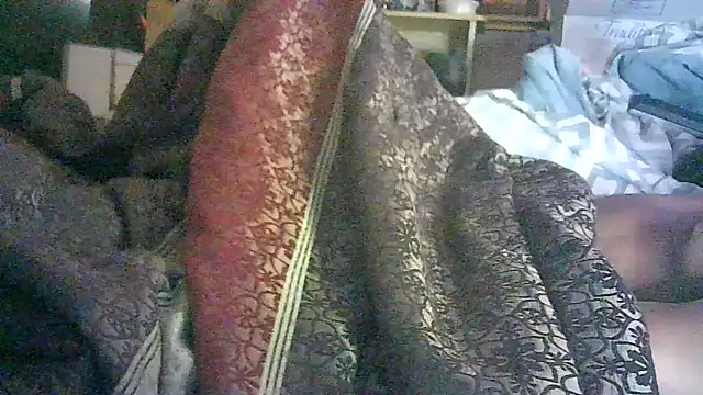 ON3YOULLN3VER_FIR3's cam snapshot