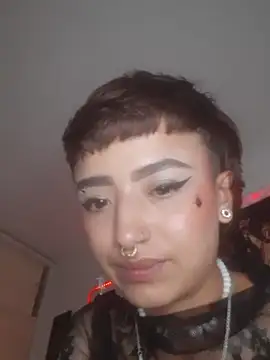 AlexxaAndRileyy live sex cam