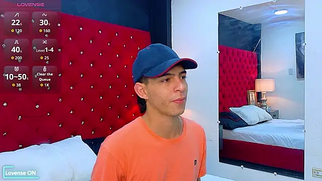 Logan_Woods's cam snapshot