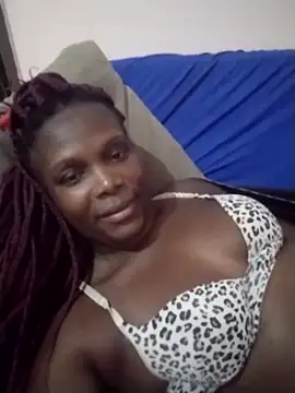 Morena_2021's cam snapshot