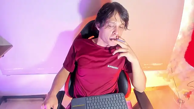 LilOwen_'s cam snapshot