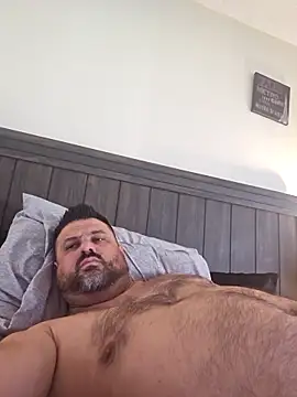 Roddog18 live sex cam