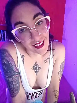 Melinerd live sex cam
