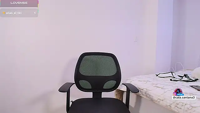 Cataliina_Santhana's cam snapshot