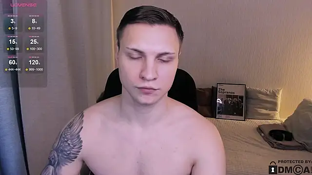 handsome_guy01's cam snapshot