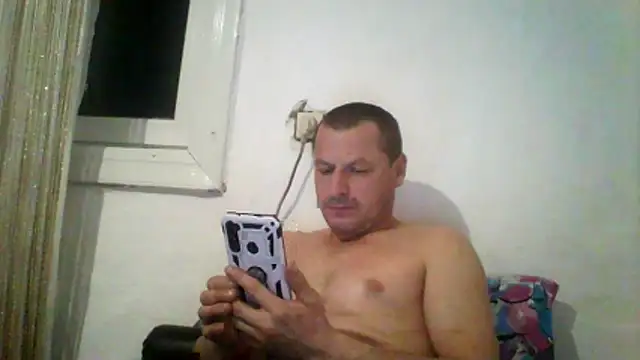 Ivan9iutt's cam snapshot