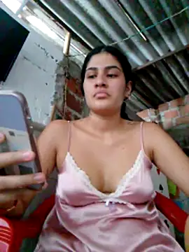 dirty-hot-girl-xxx's cam snapshot