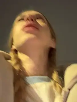 kira_mia's cam snapshot