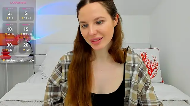 MonaRicci's cam snapshot