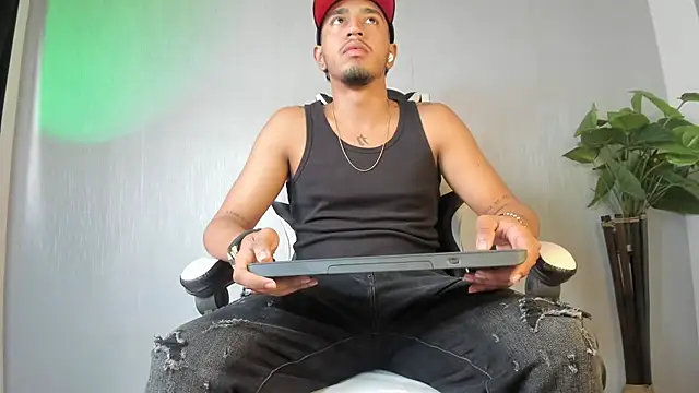 Brand_Collins's cam snapshot