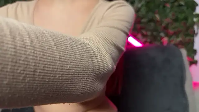 Lunas-Secrets's cam snapshot