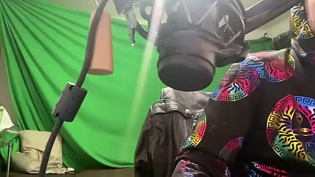 MasterDaddyCool live sex cam