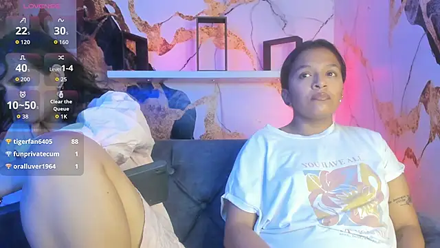 MiaBella18 live sex cam