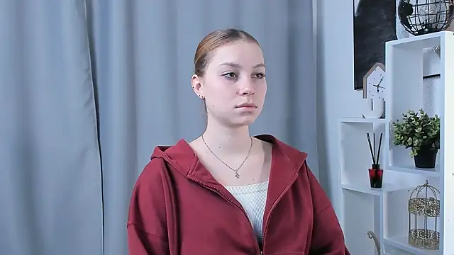 JadwigaTagliavia's cam snapshot