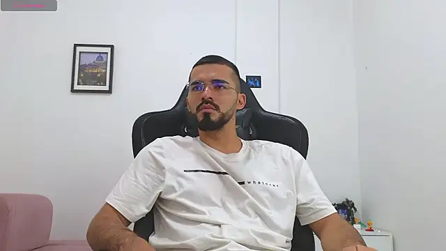 Massimoo_07 live sex cam