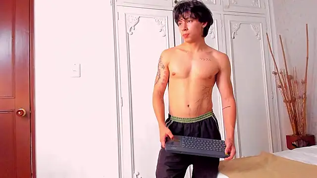 Tyler_durten live sex cam