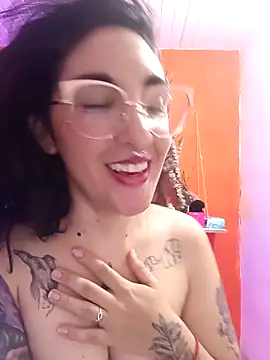 Melinerd live sex cam