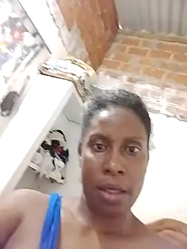 sofia-03's cam snapshot