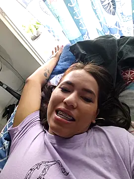 ambermikaela's cam snapshot