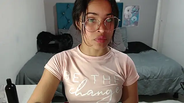 mia_sexgirl's cam snapshot