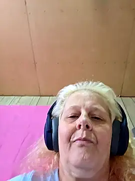 DavisDesires's cam snapshot