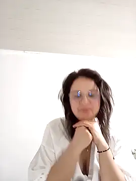 NikkyNatural's cam snapshot