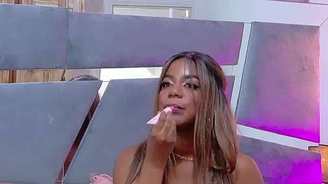 LorraiineJohnson's cam snapshot