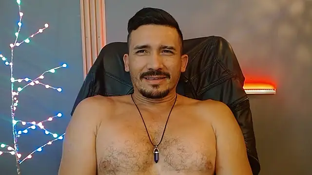 Reiko_85_ live sex cam