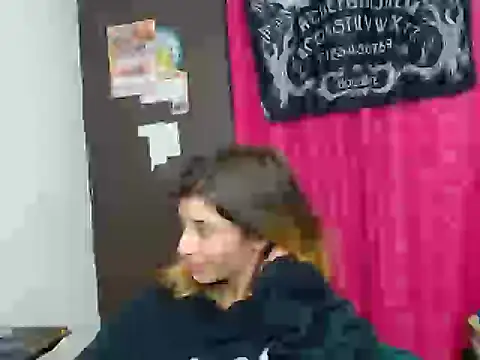 KratosAfroditacs live sex cam