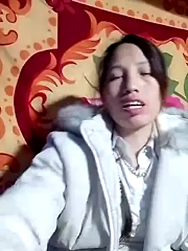 Gummiesu's cam snapshot