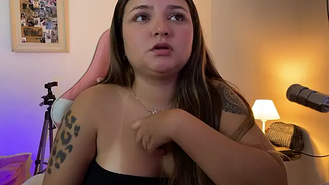 SweetFoxEyes_'s cam snapshot