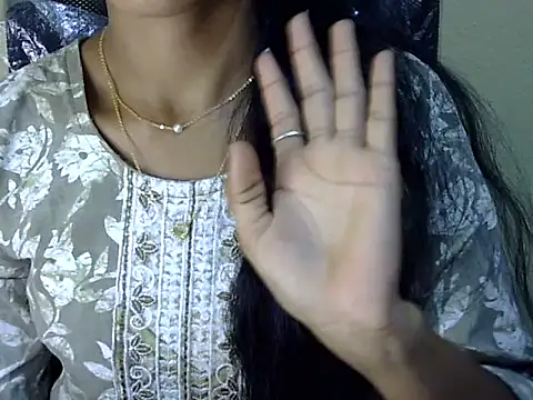 Khushi_v's cam snapshot