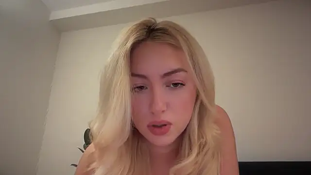 Kitty_Swetty live sex cam