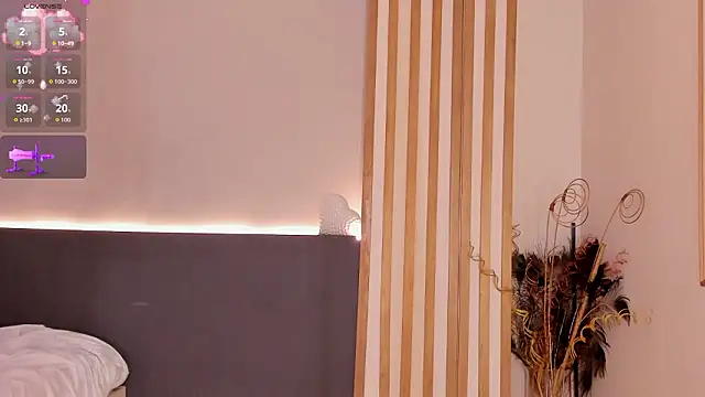 sara__jones_gh's cam snapshot