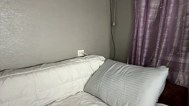 Freya_land live sex cam