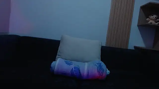 yana_kitty_'s cam snapshot