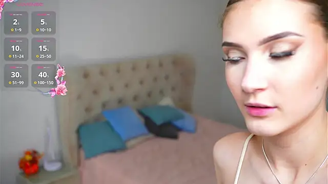 Emily_Cesoni's cam snapshot